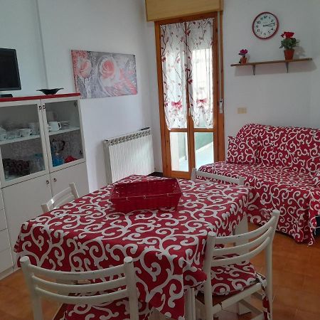 Apartament Tra Cinque Terre E Versilia Marinella di Sarzana Zewnętrze zdjęcie